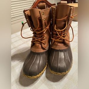 Kids LLBean duck boots size 2